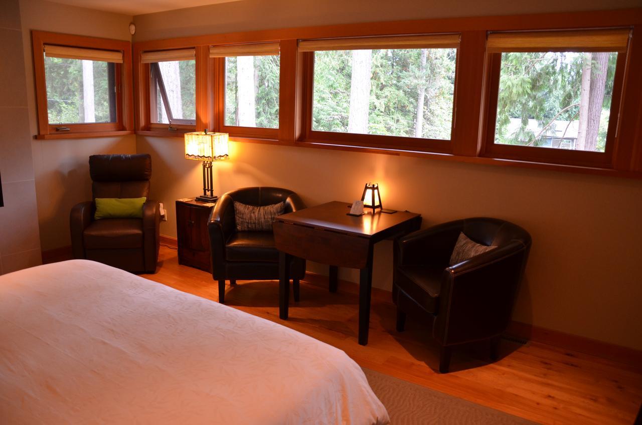 Shades Of Jade Inn & Spa Roberts Creek Exteriér fotografie