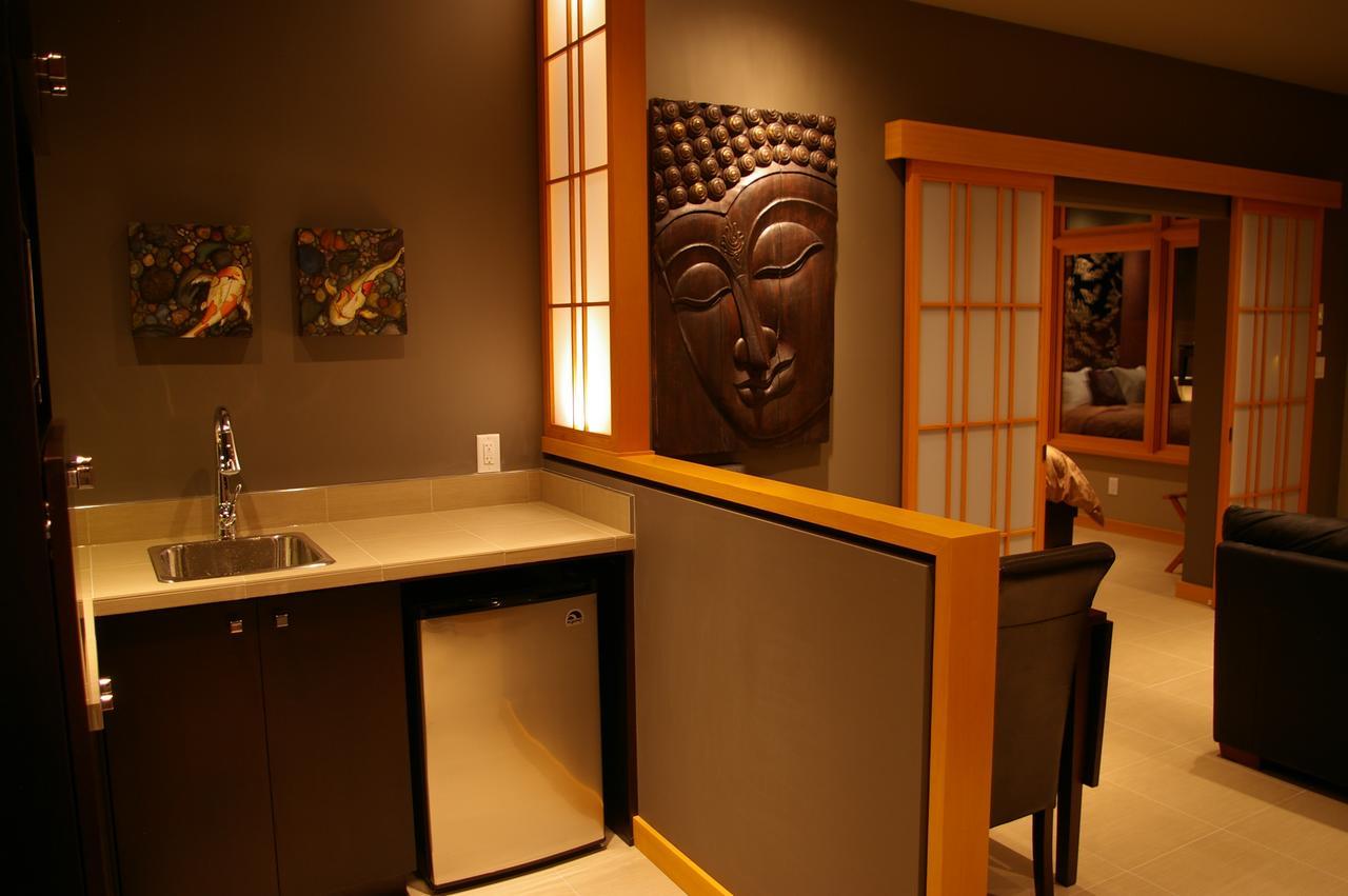 Shades Of Jade Inn & Spa Roberts Creek Exteriér fotografie